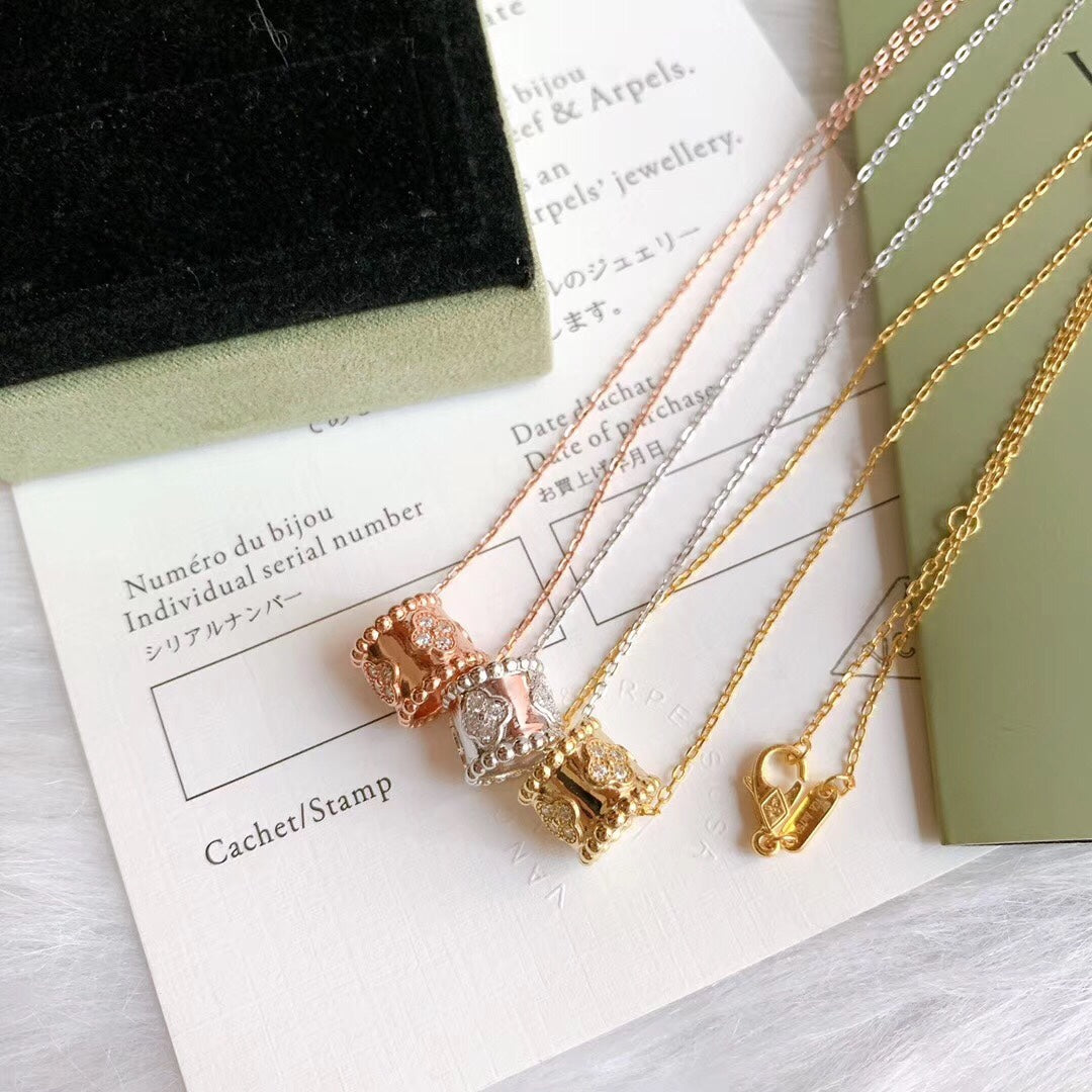 18K Rose Gold Perlée Clovers Pendant Necklace