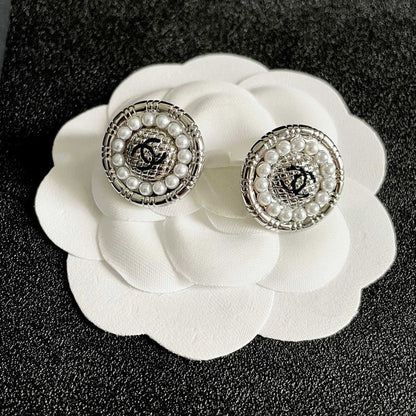 18K CC Pearl Round Vintage Earrings