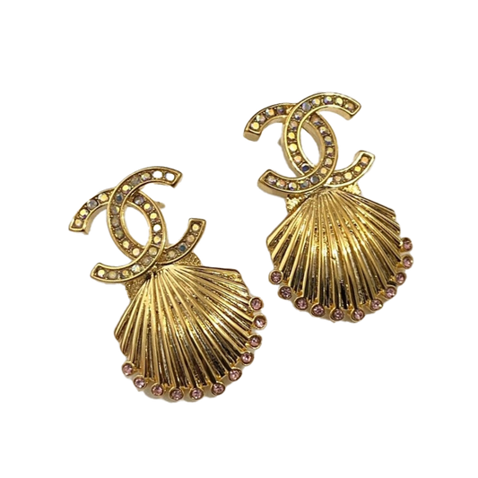 18k CHANEL CC Shell Pendant Earrings