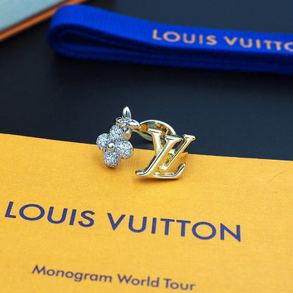 18K Louis Gram Ring