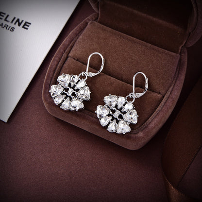 18K Triomphe Daisy Earrings