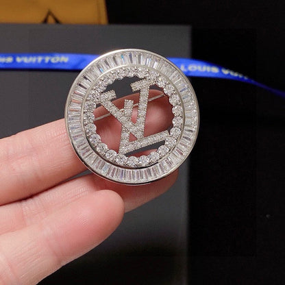 18K Louis Full Diamond Brooch