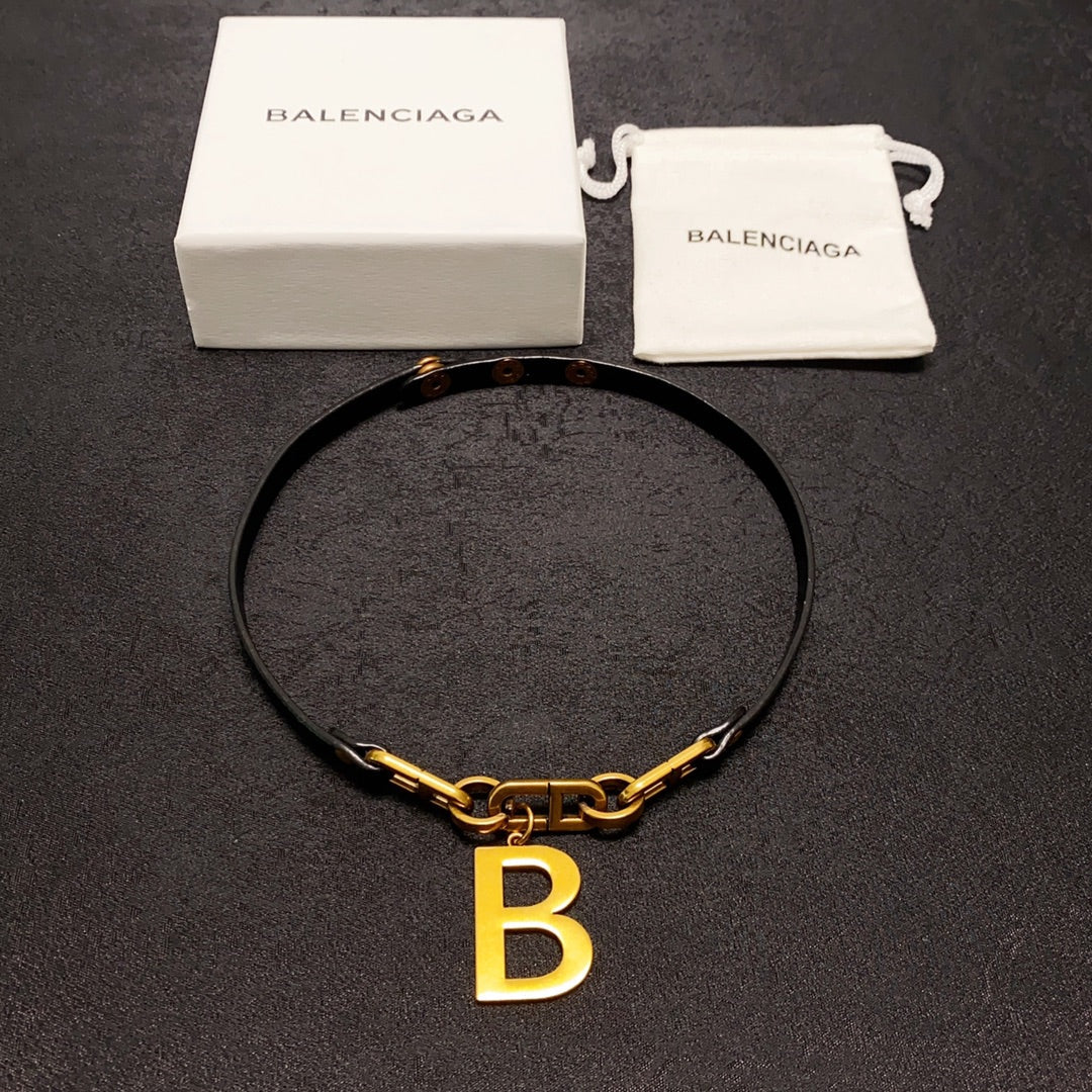 18K BB Choker Necklace