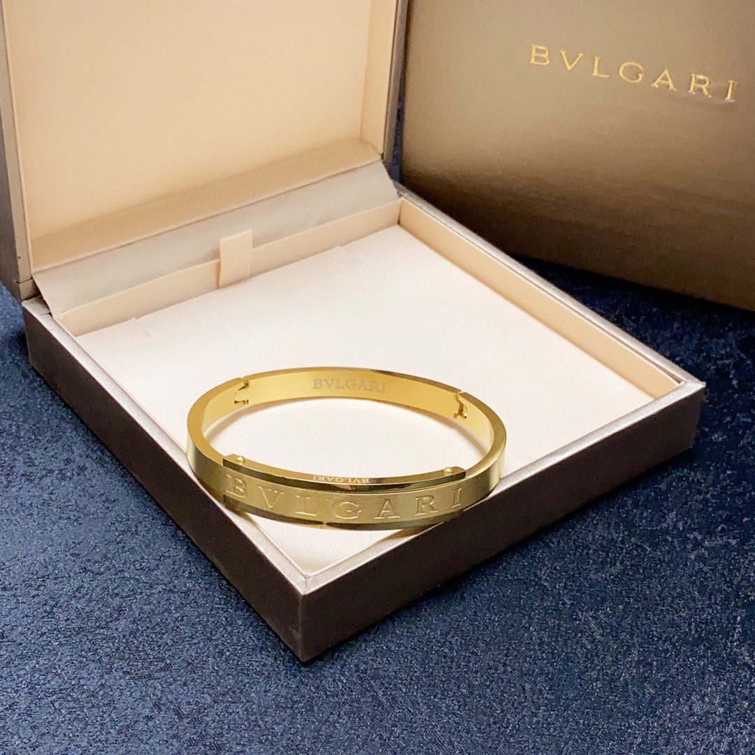 18K BV  Vintage Bracelet