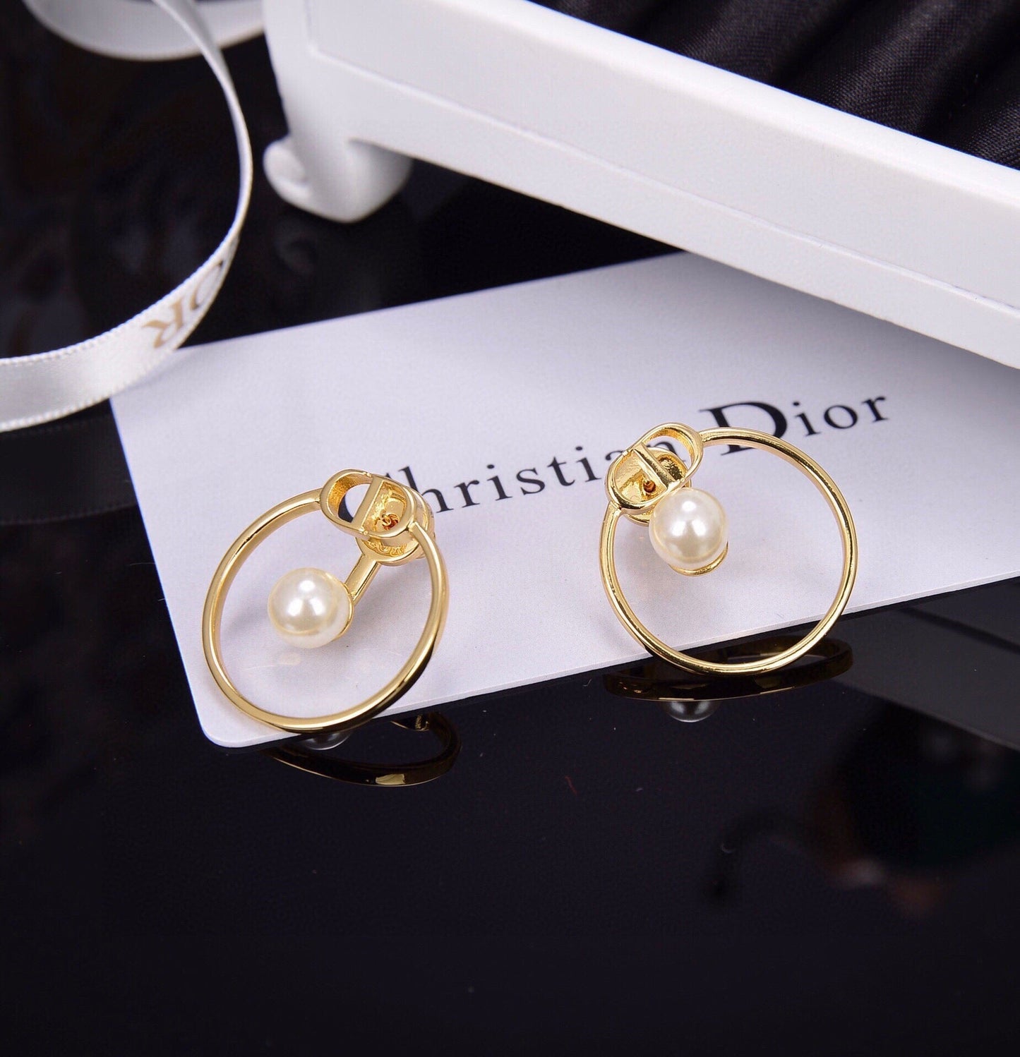 18K CD 30 Montaigne Pearls Earrings